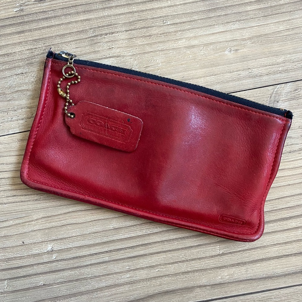 vintage coach wallet/zip case ✨